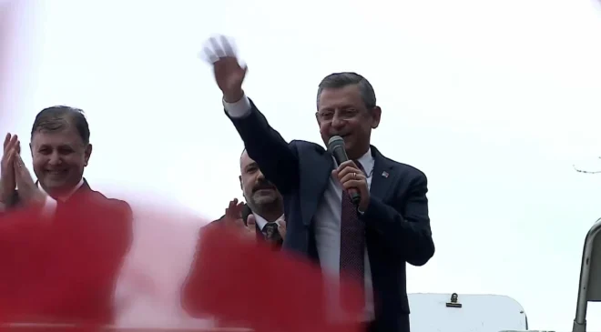 Cumhuriyet Halk Partisi Genel Başkanı Özgür Özel’den Erdoğan’a: “Tehditte Bulunmaya, Vatandaşın Gözüne Baka Baka Yalan Söylemeye Devam Ediyor”